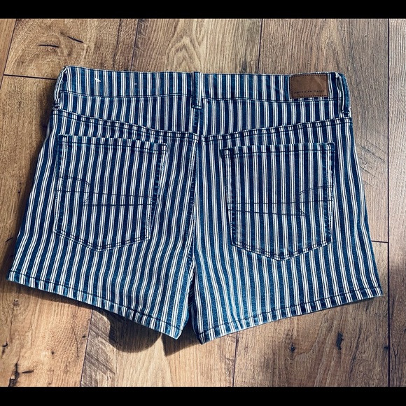 American Eagle Outfitters Shorts Nwt American Eagle Next Level